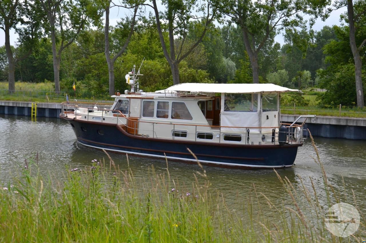 Classic Cruiser 14 23