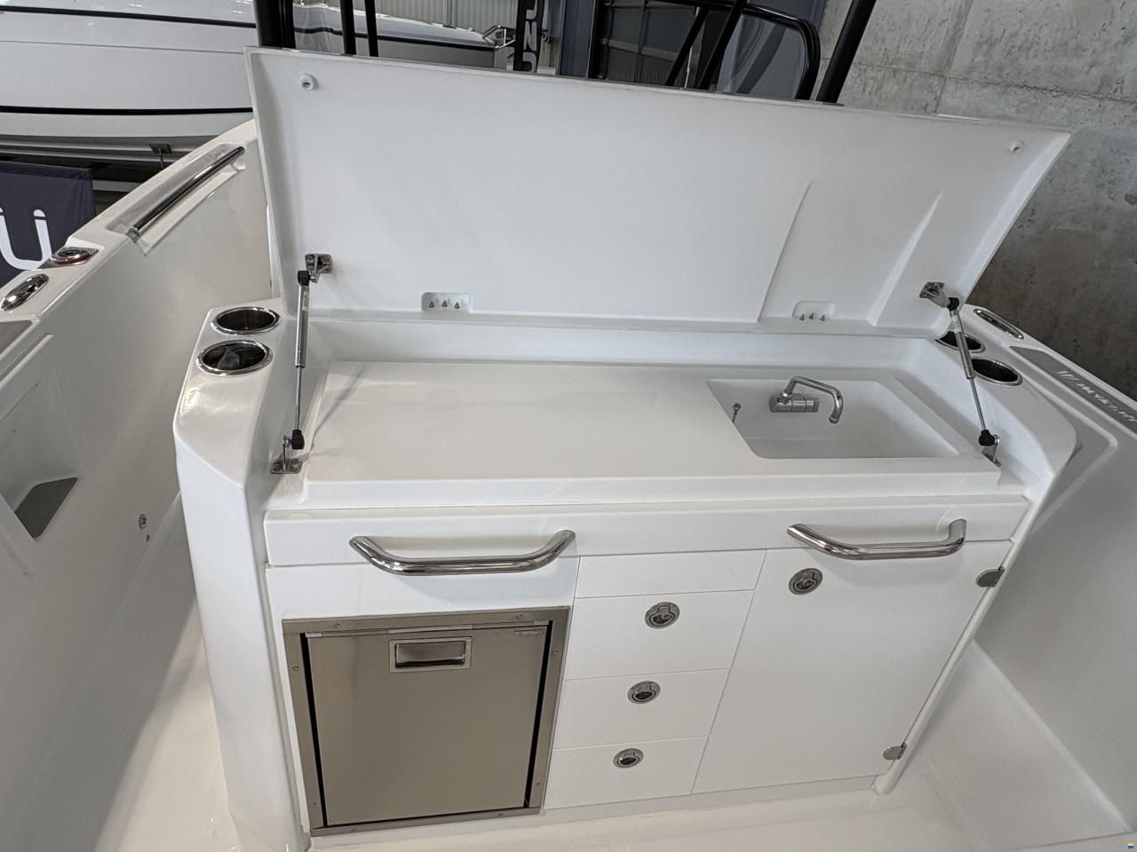 Wellcraft 28 T-Top