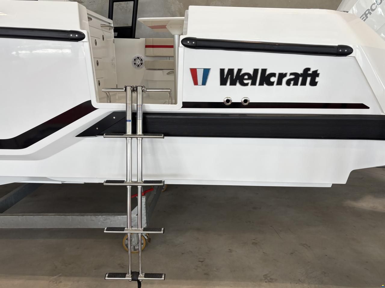 Wellcraft 28 T-Top