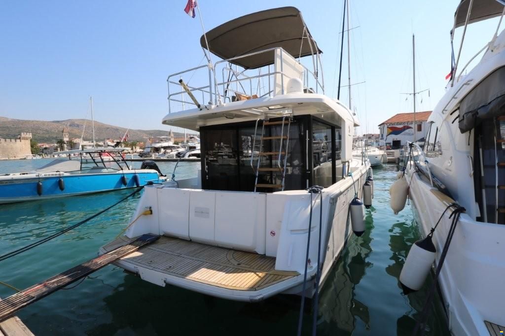 Beneteau Swift Trawler 30