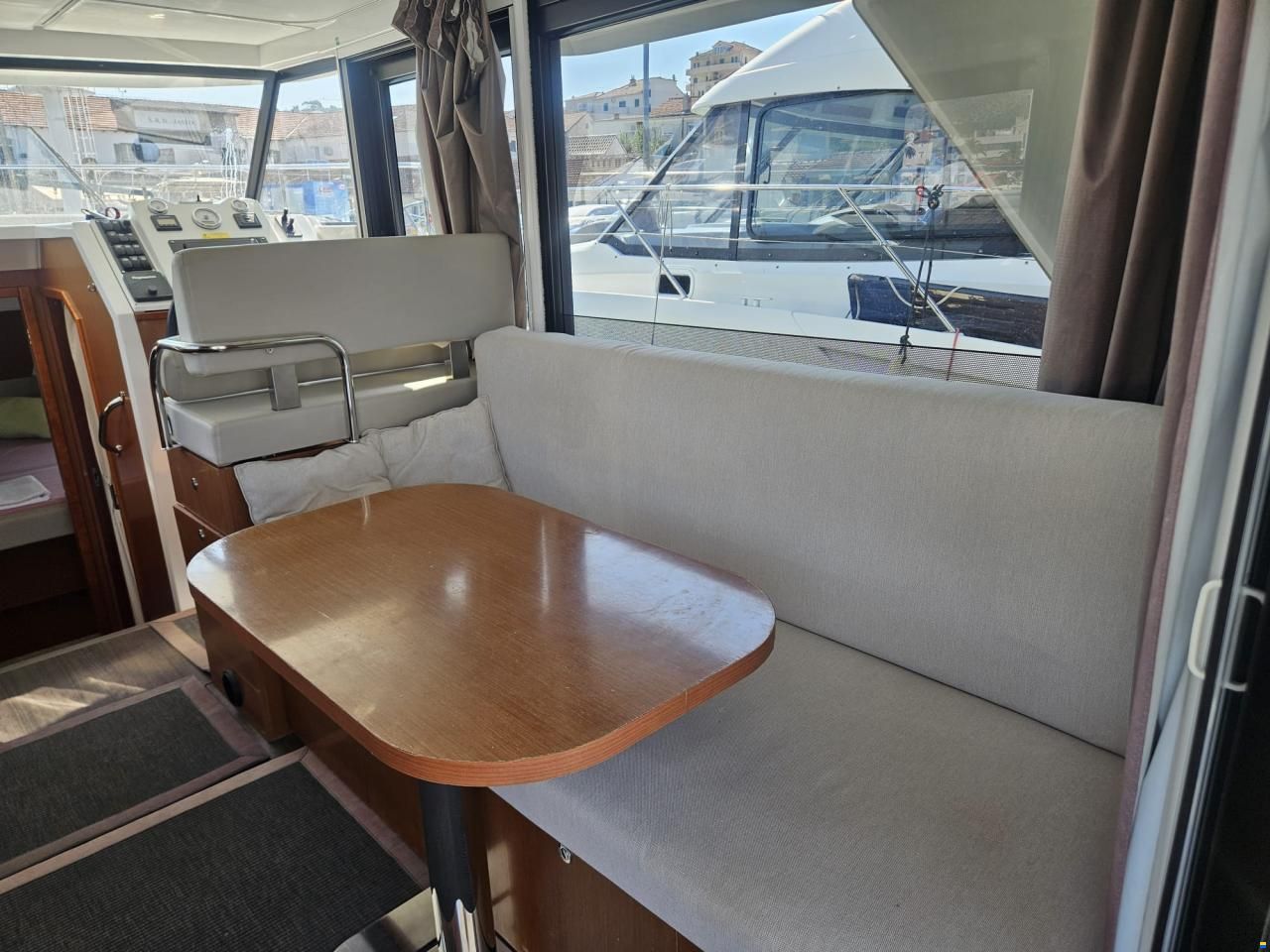 Beneteau Swift Trawler 30