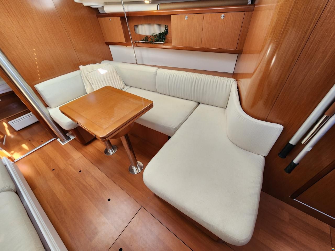 Beneteau Oceanis 40