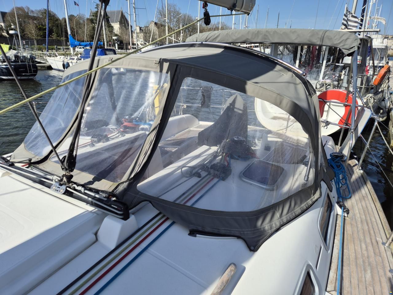 Dufour 365