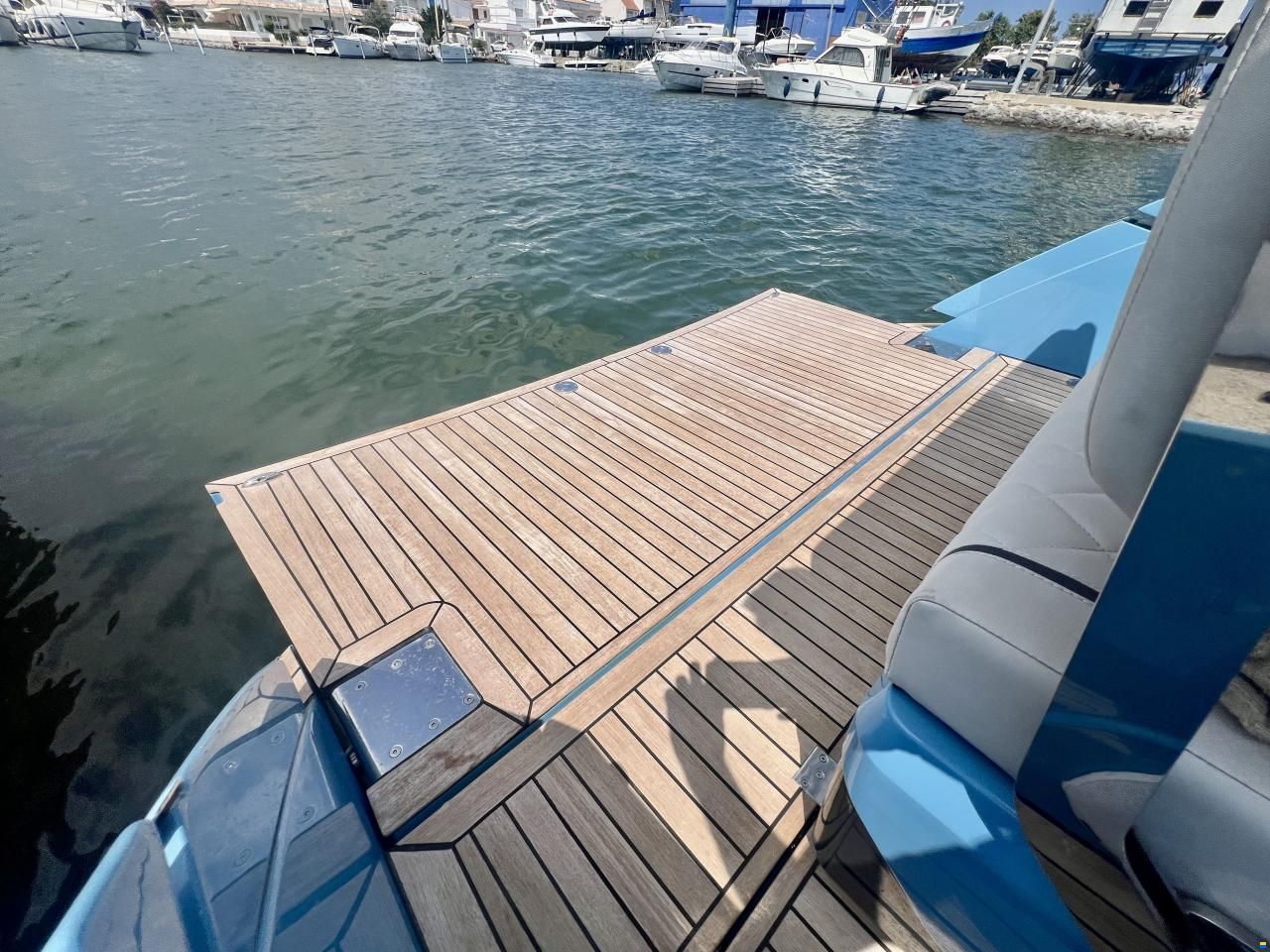 Fairline F Line 33