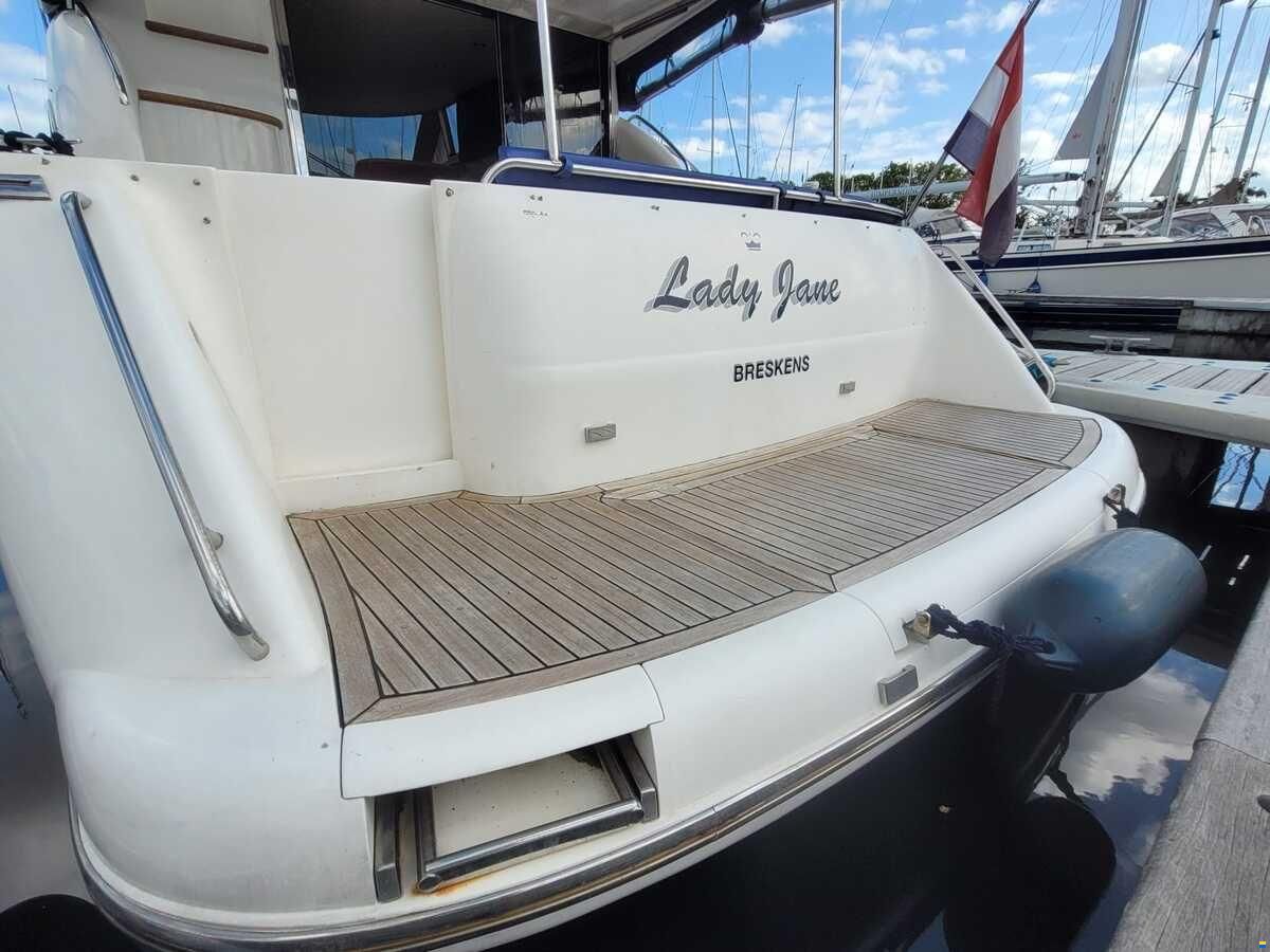 Princess 38