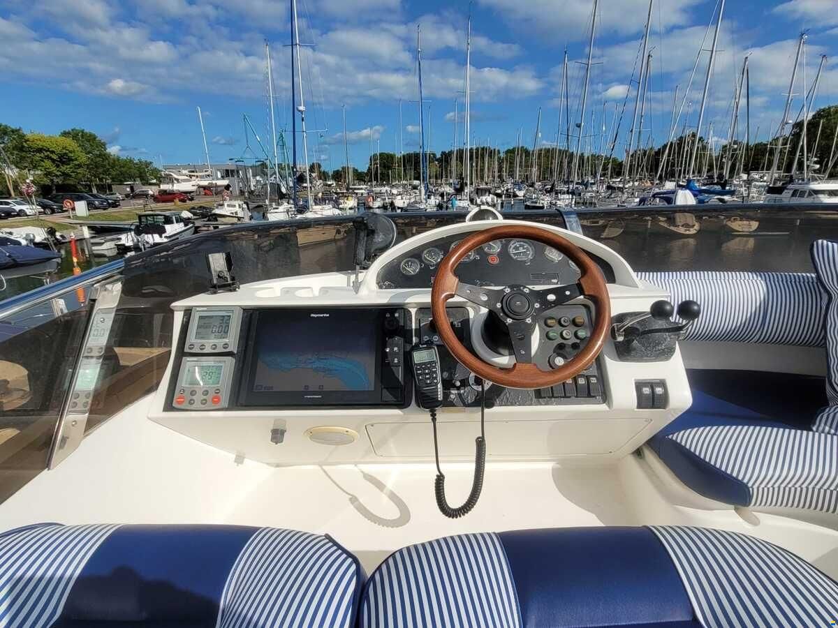 Princess 38