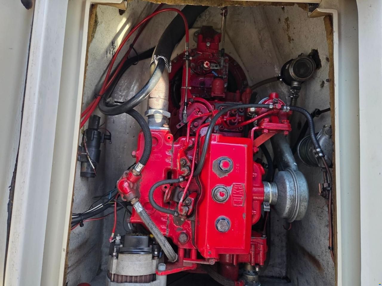 LM 28