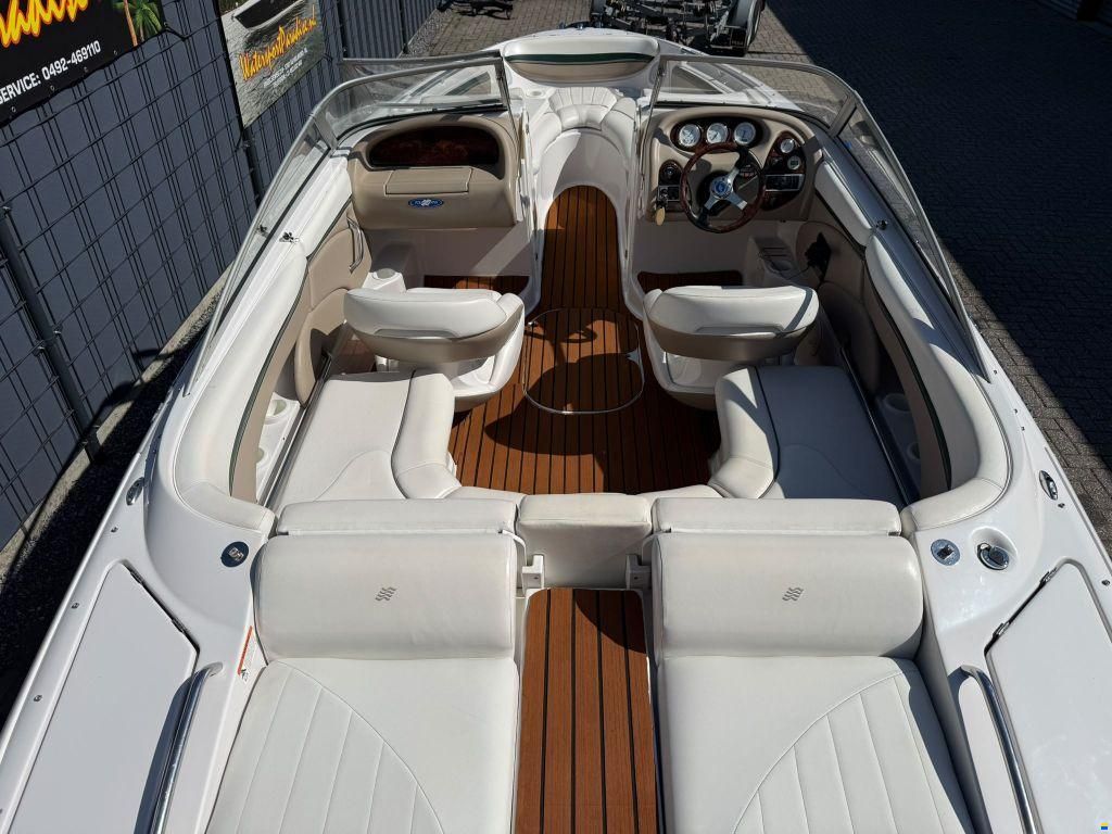 Four Winns Horizon 210