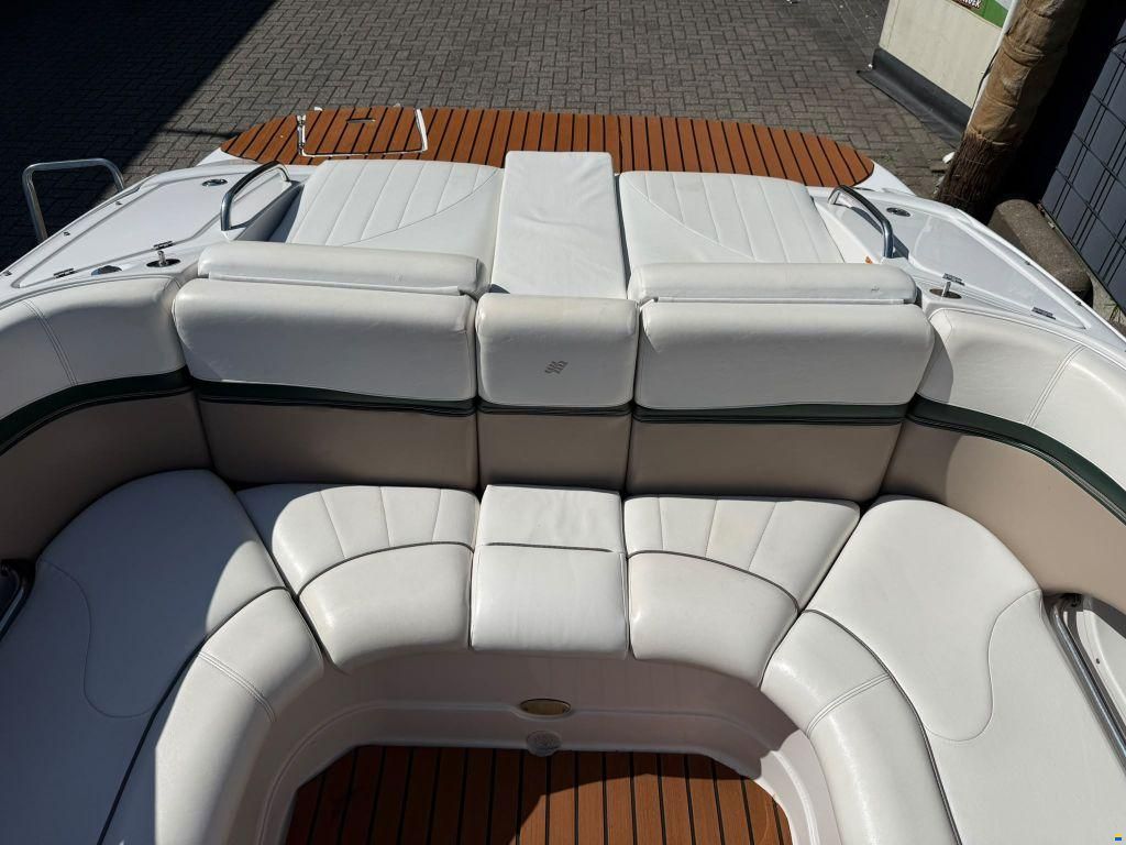 Four Winns Horizon 210