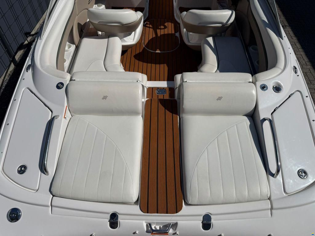 Four Winns Horizon 210