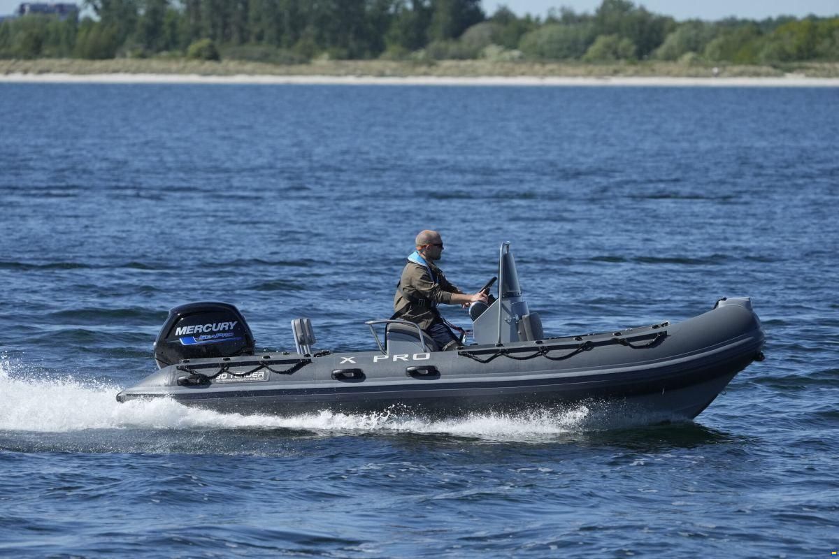 3D Tender X-PRO 535 RIB med F75 hk Mercury SeaPro