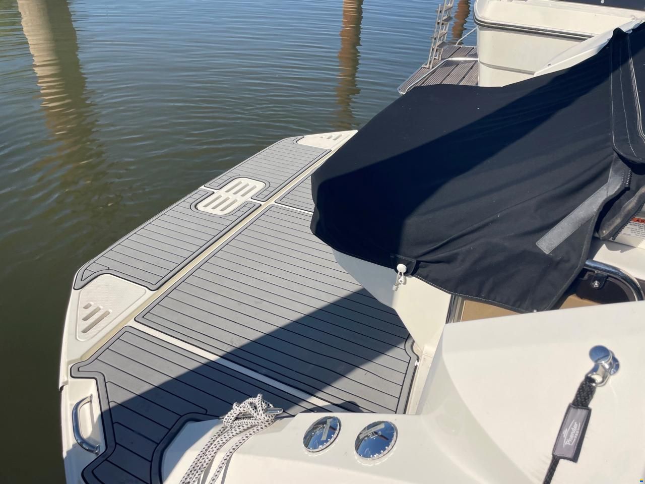 Sea Ray 320 Sundancer