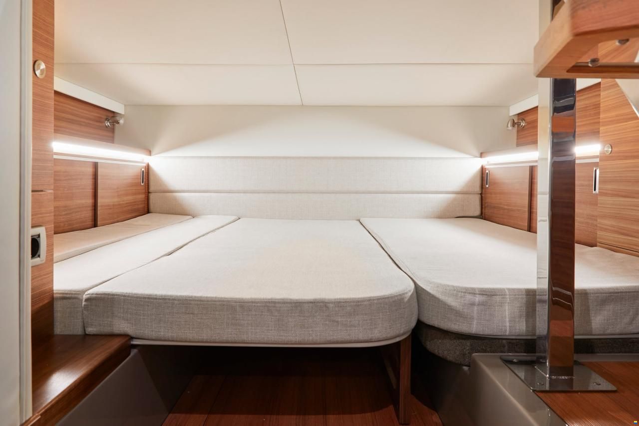 Sea Ray 320 Sundancer