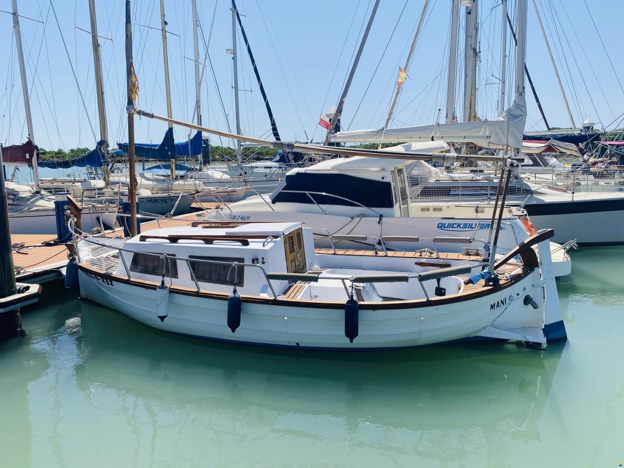MENORQUIN YACHTS