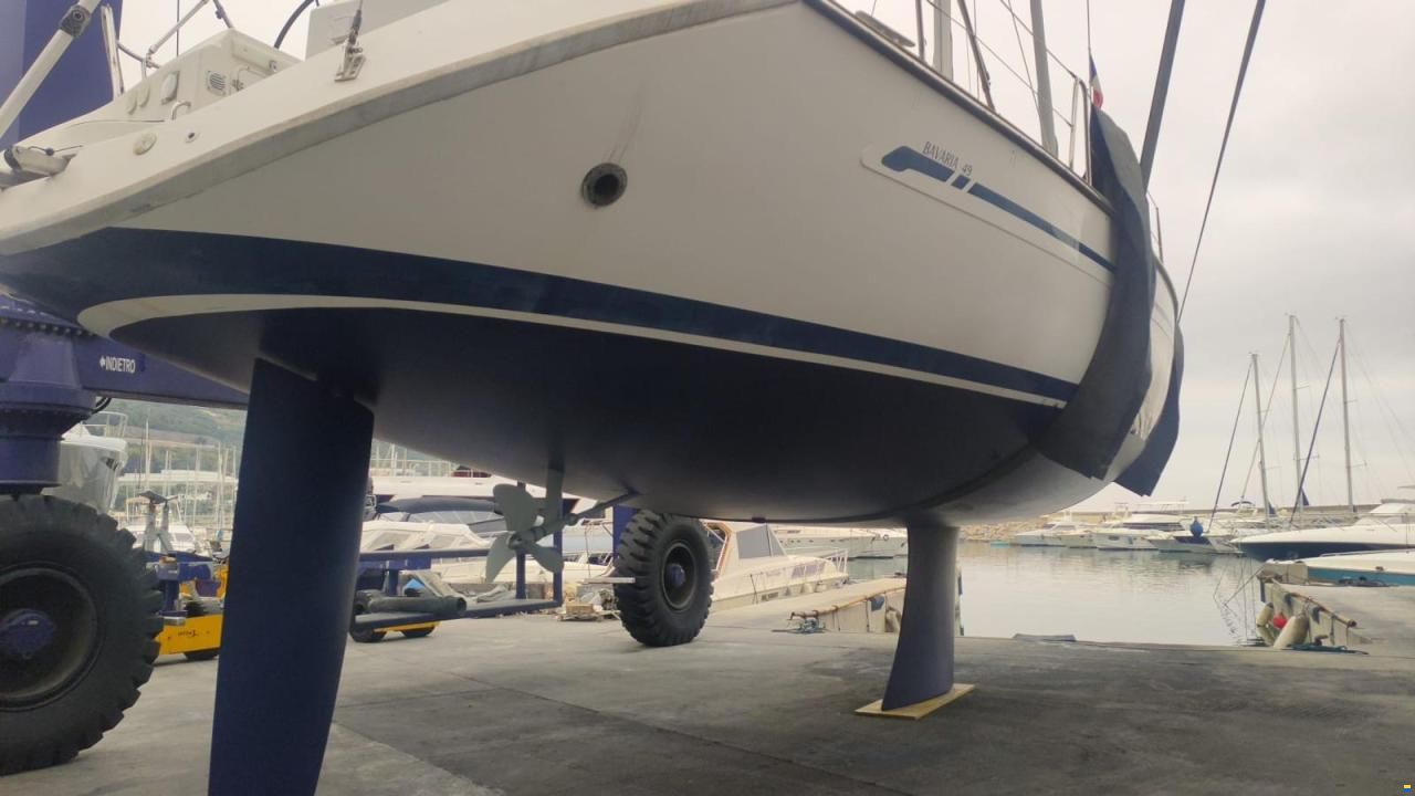 Bavaria 39