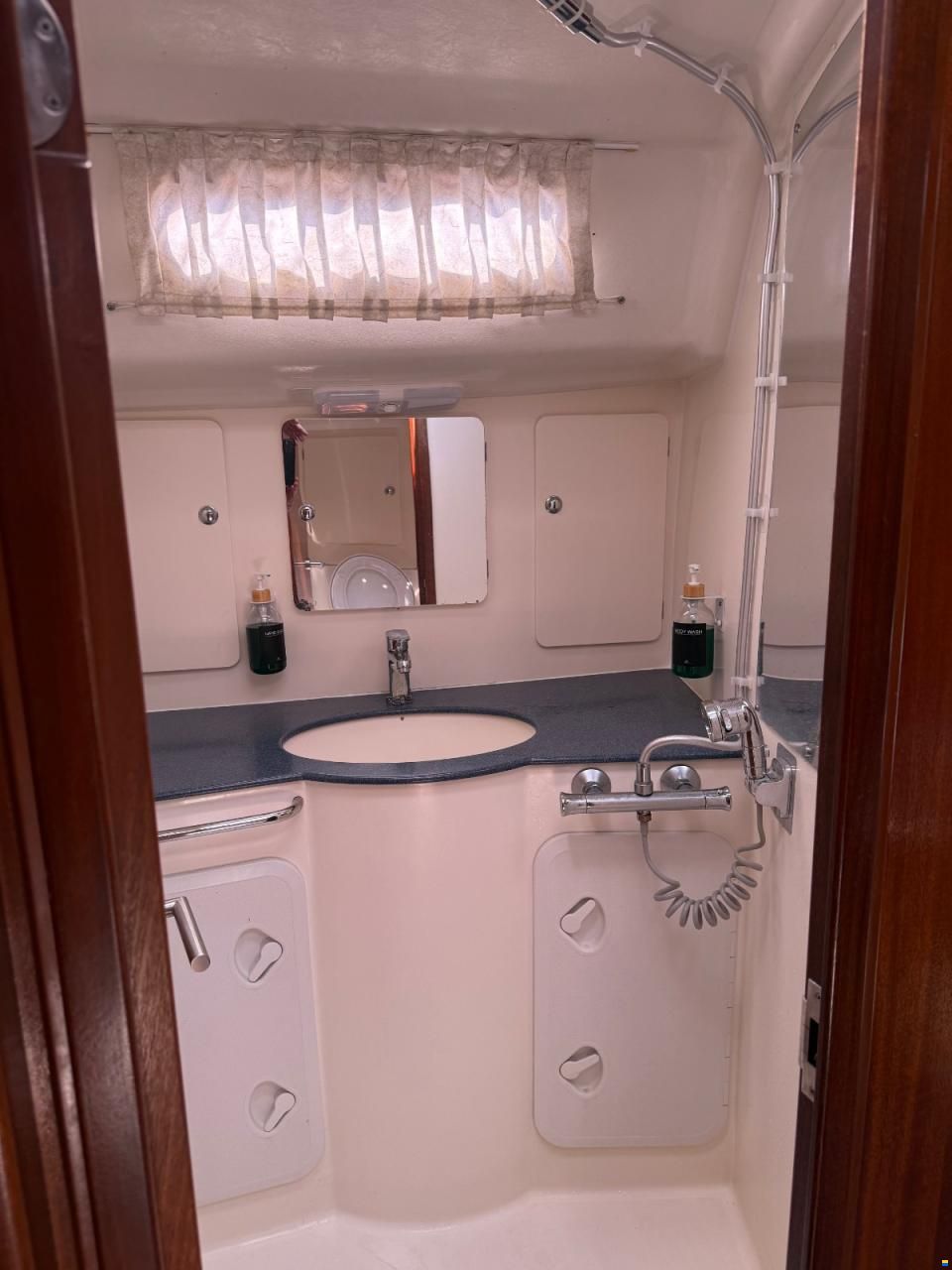 Bavaria 39
