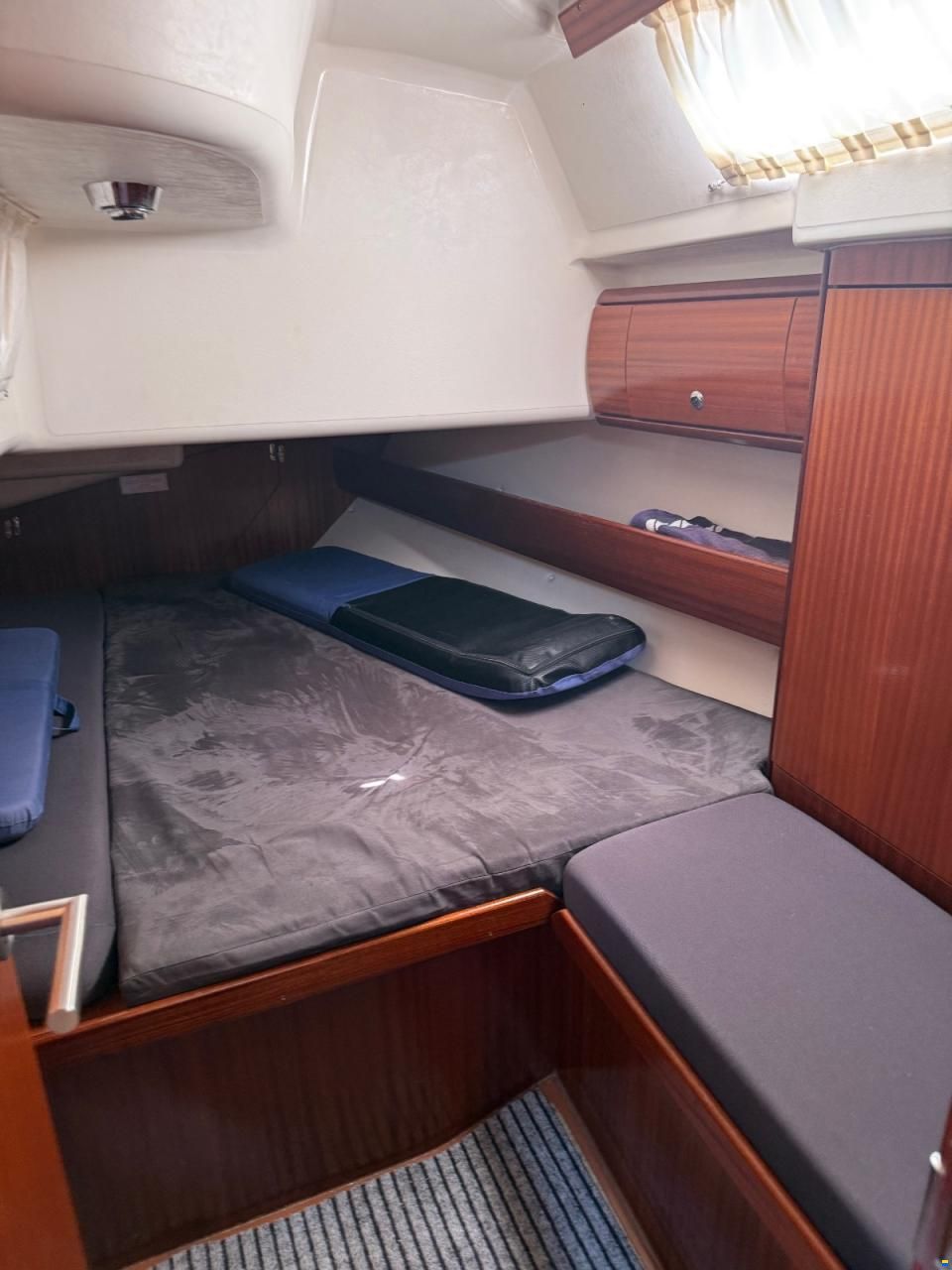 Bavaria 39