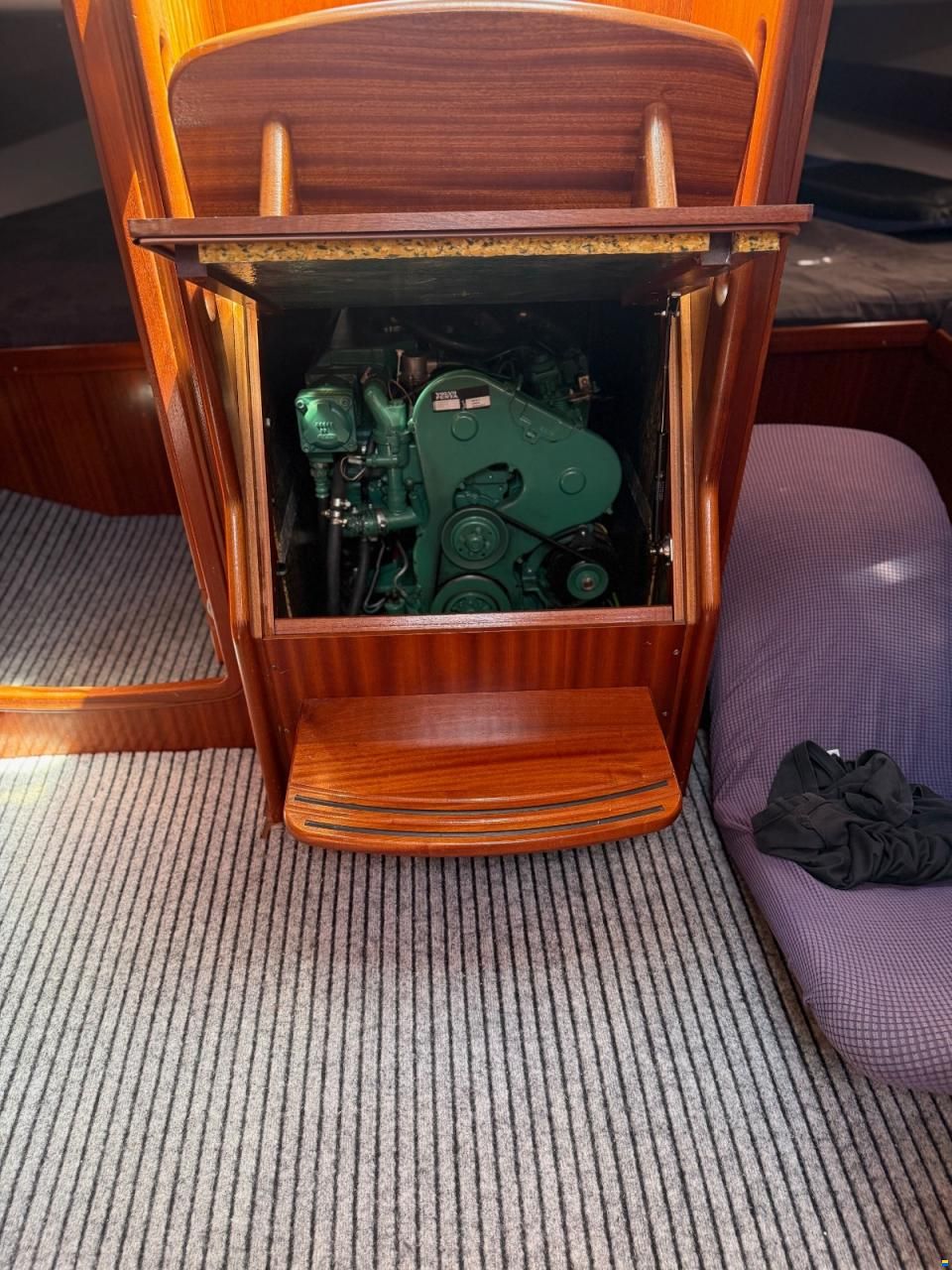 Bavaria 39