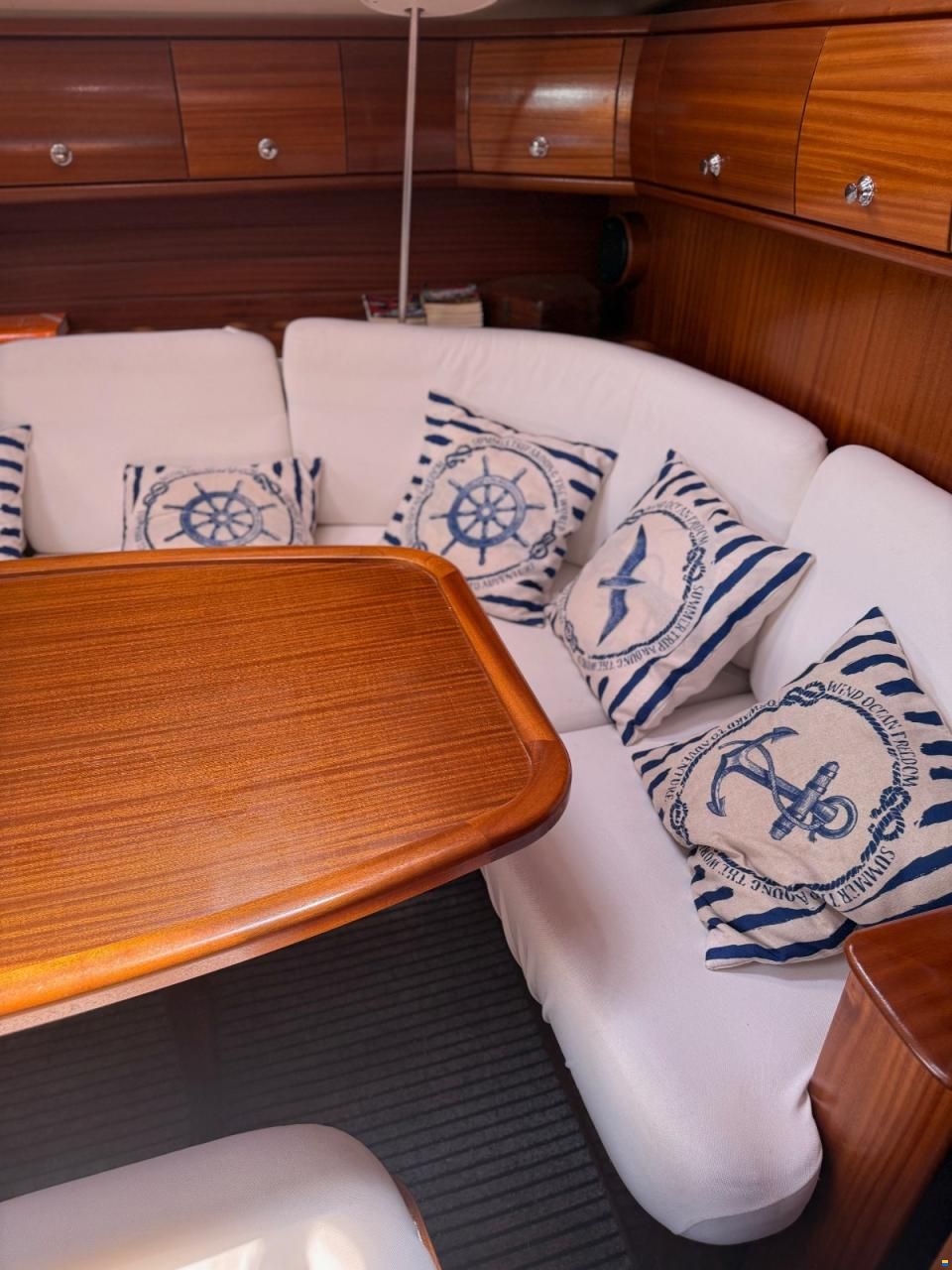 Bavaria 39