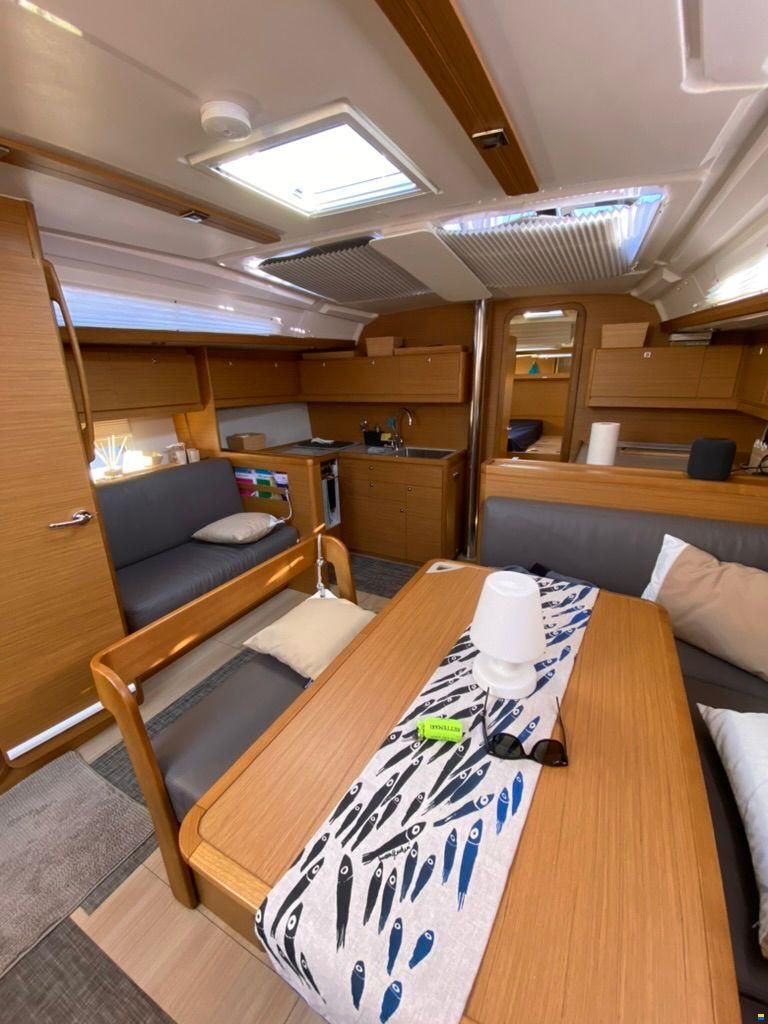 Dufour 430 large