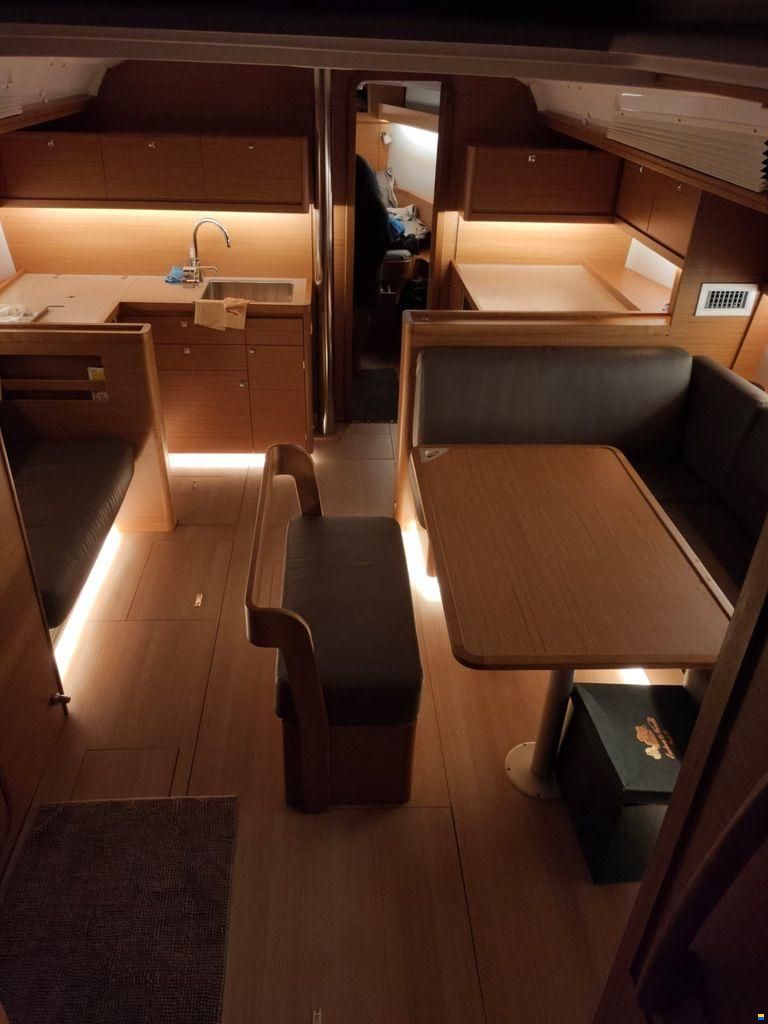 Dufour 430 large