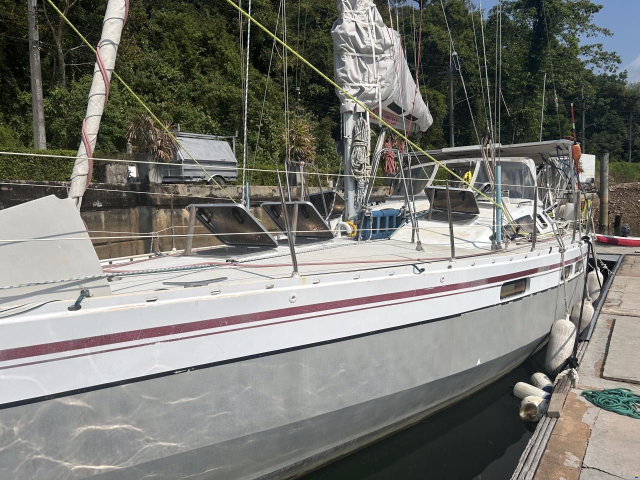 Alubat Ovni 435