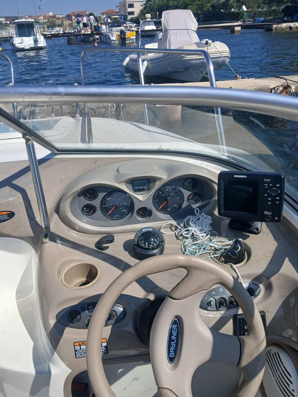 Bayliner 602 Capri