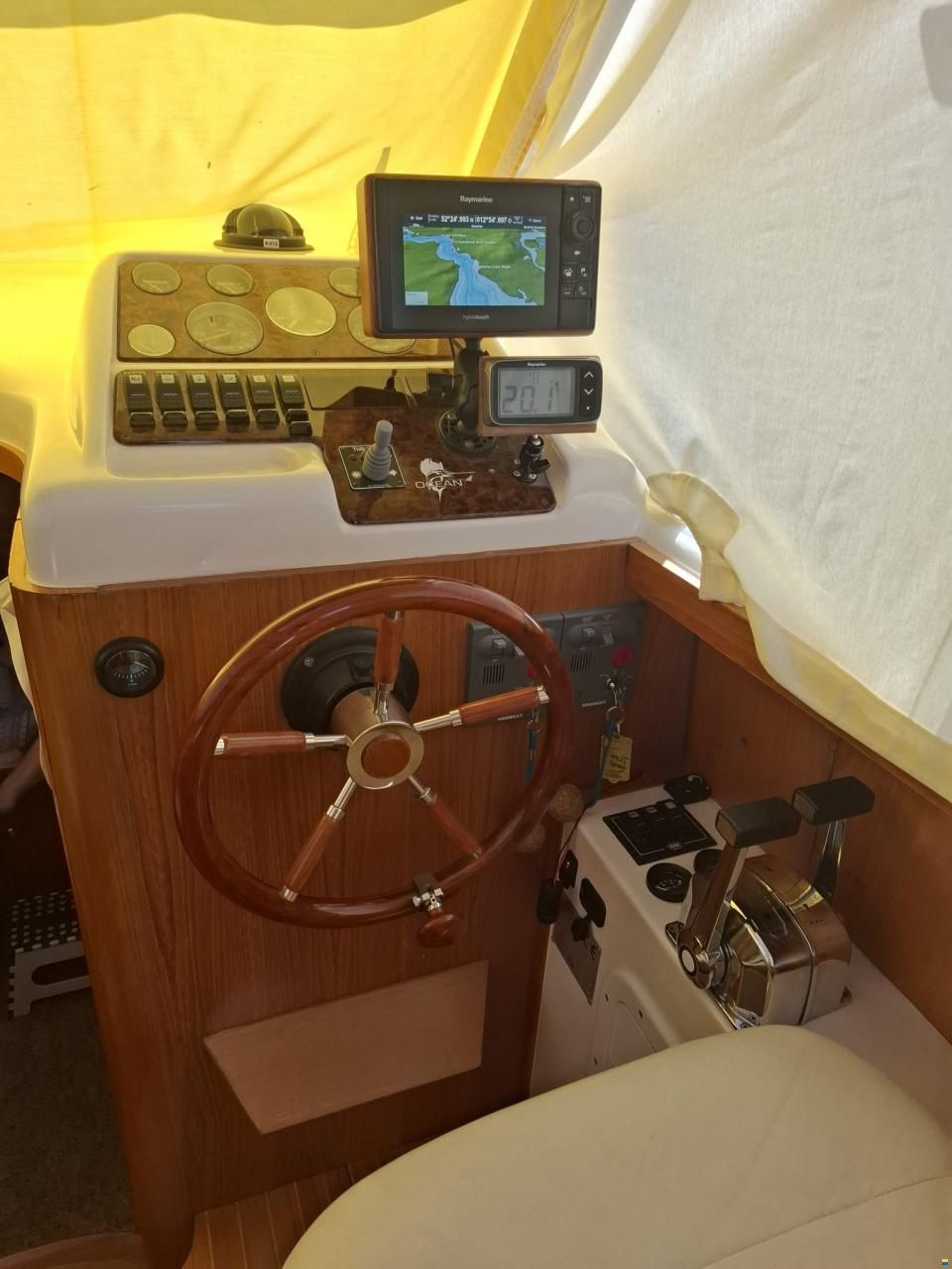 Sessa Dorado 28