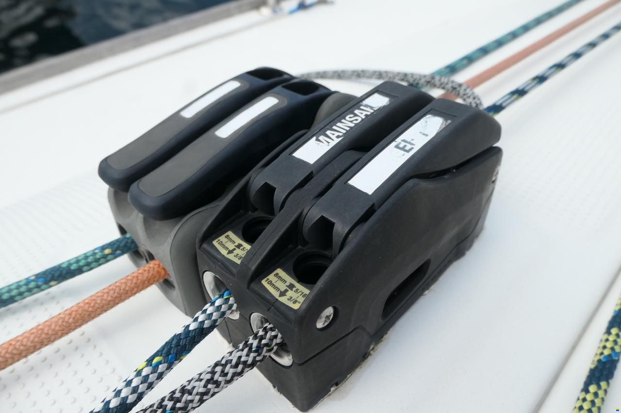 Beneteau First 27.7