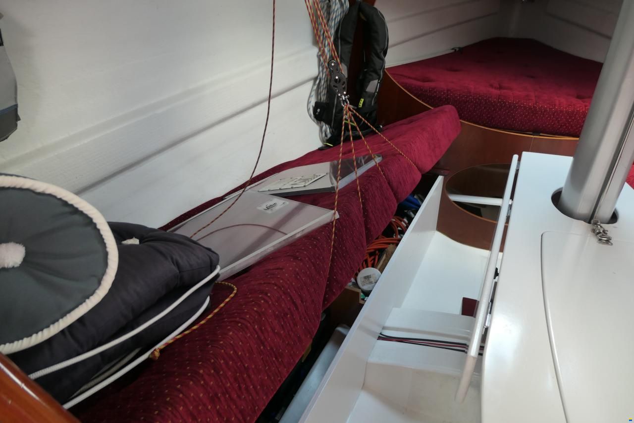 Beneteau First 27.7
