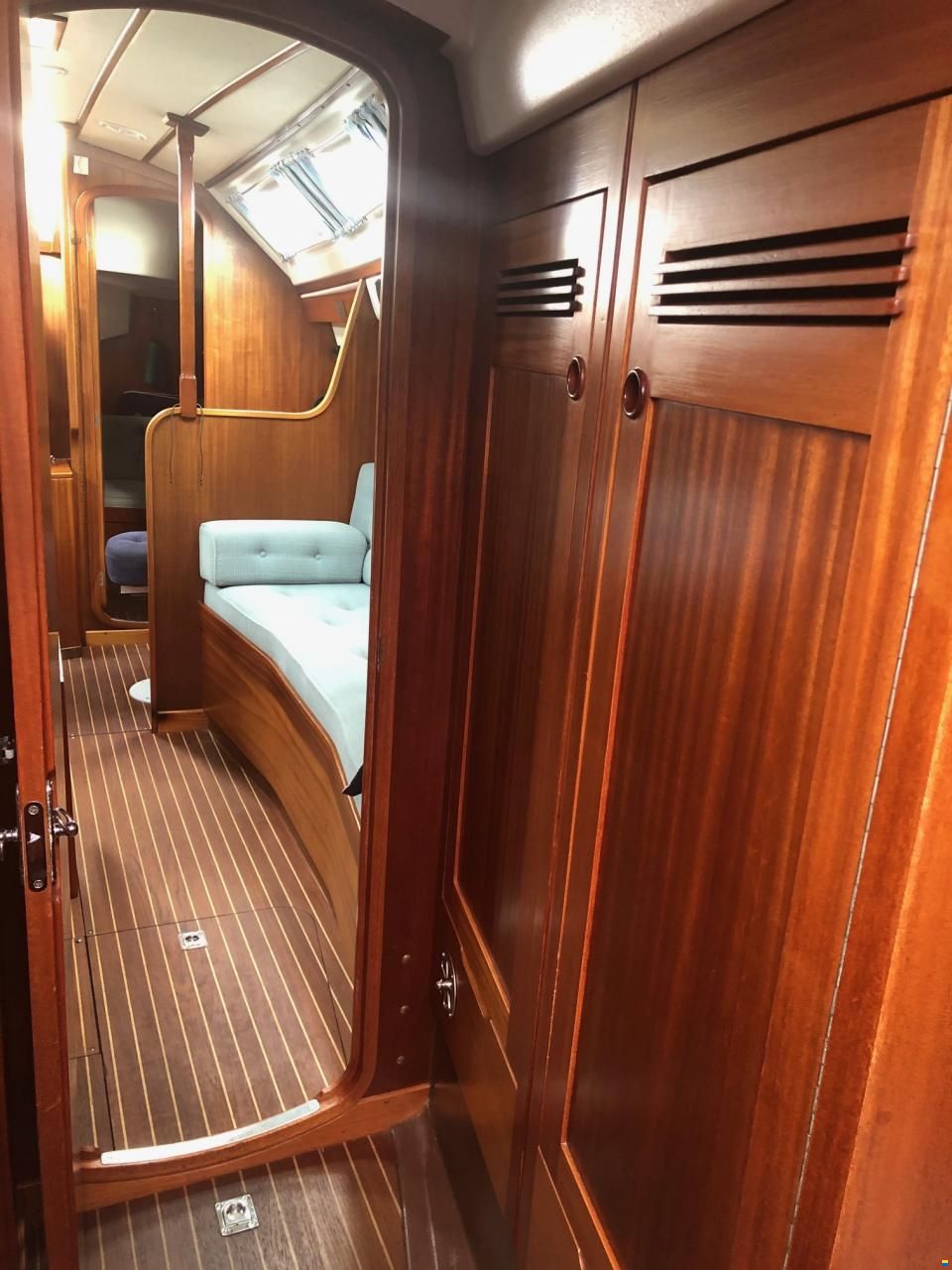 Sweden Yachts 340