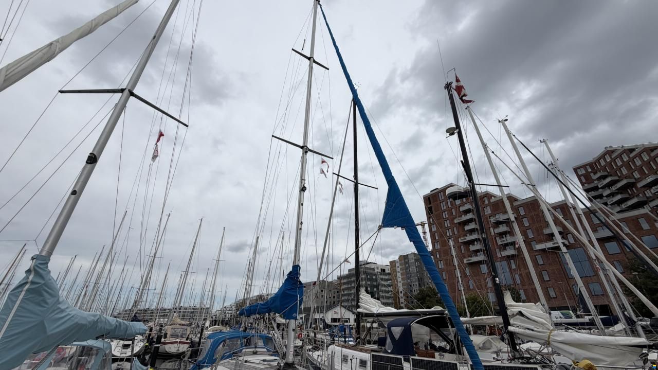 Sweden Yachts 340