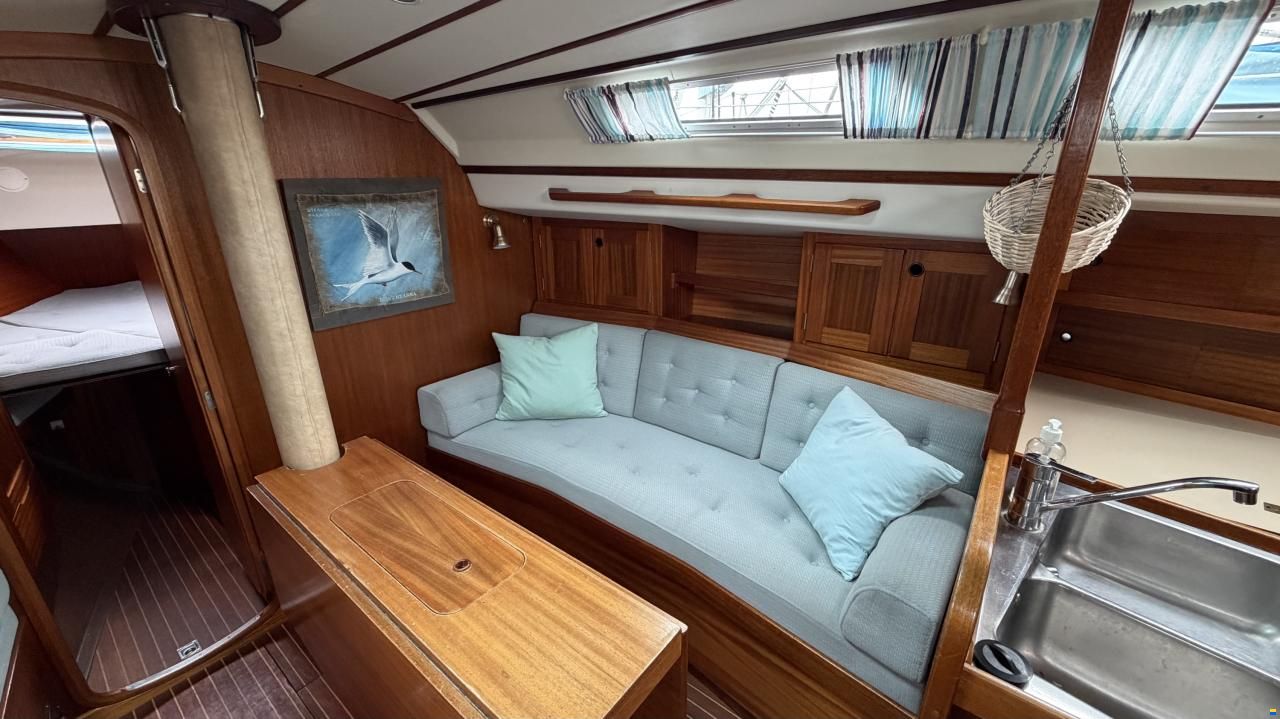 Sweden Yachts 340