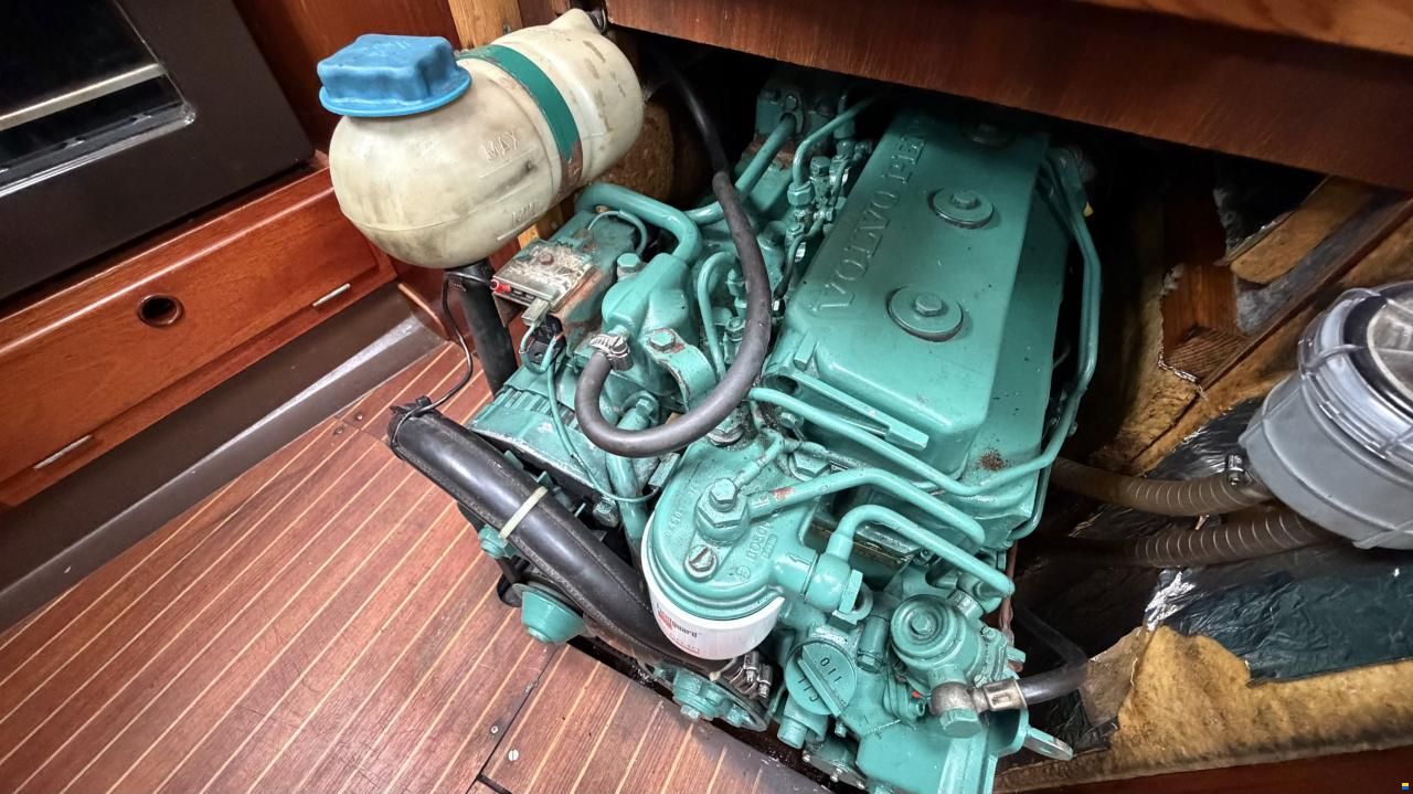 Sweden Yachts 340