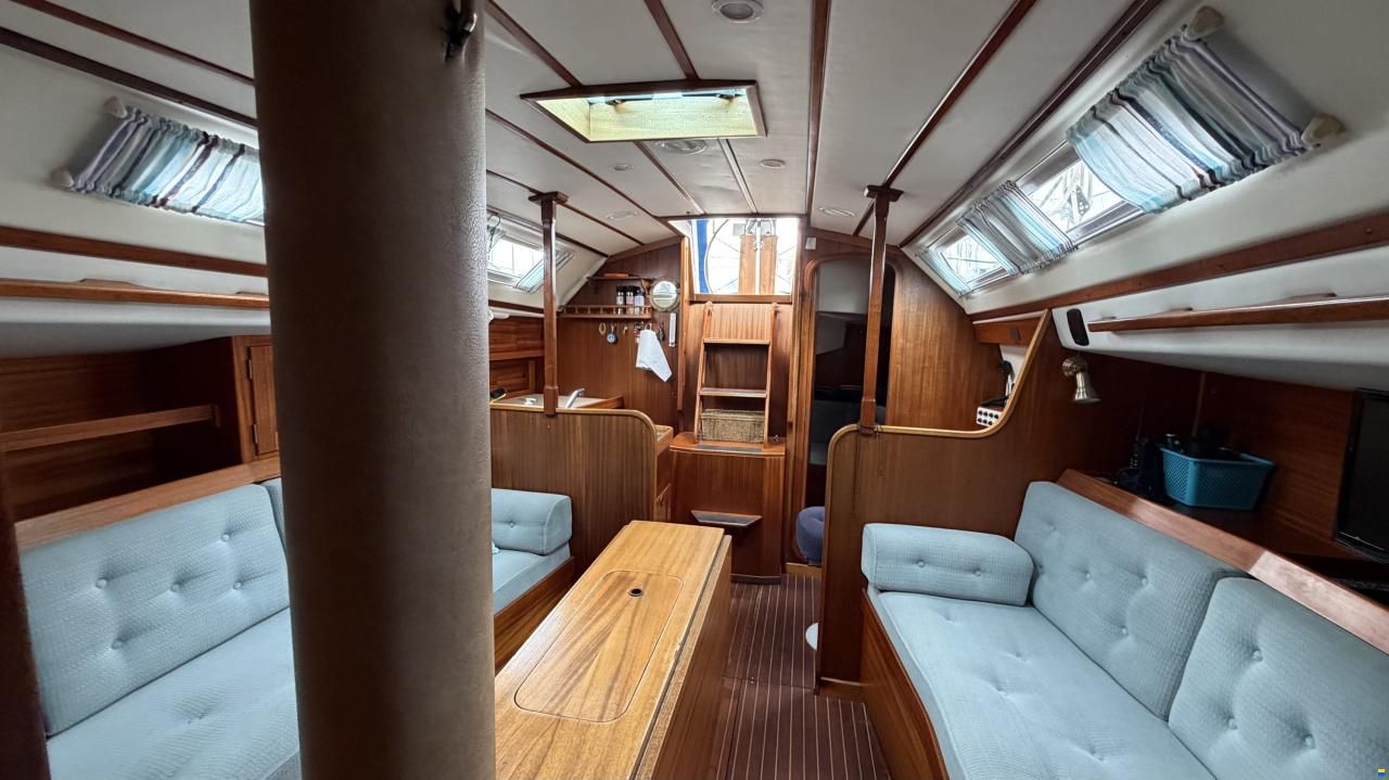 Sweden Yachts 340