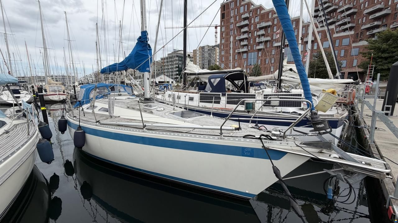 Sweden Yachts 340
