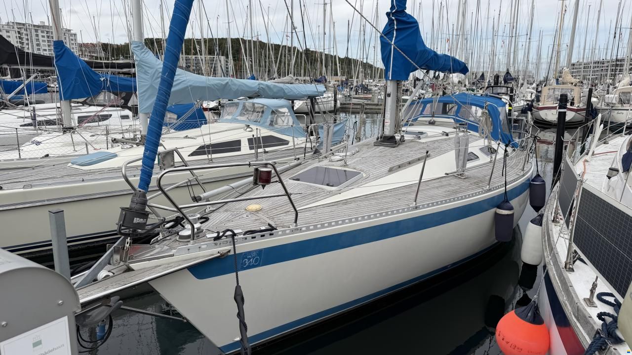 Sweden Yachts 340