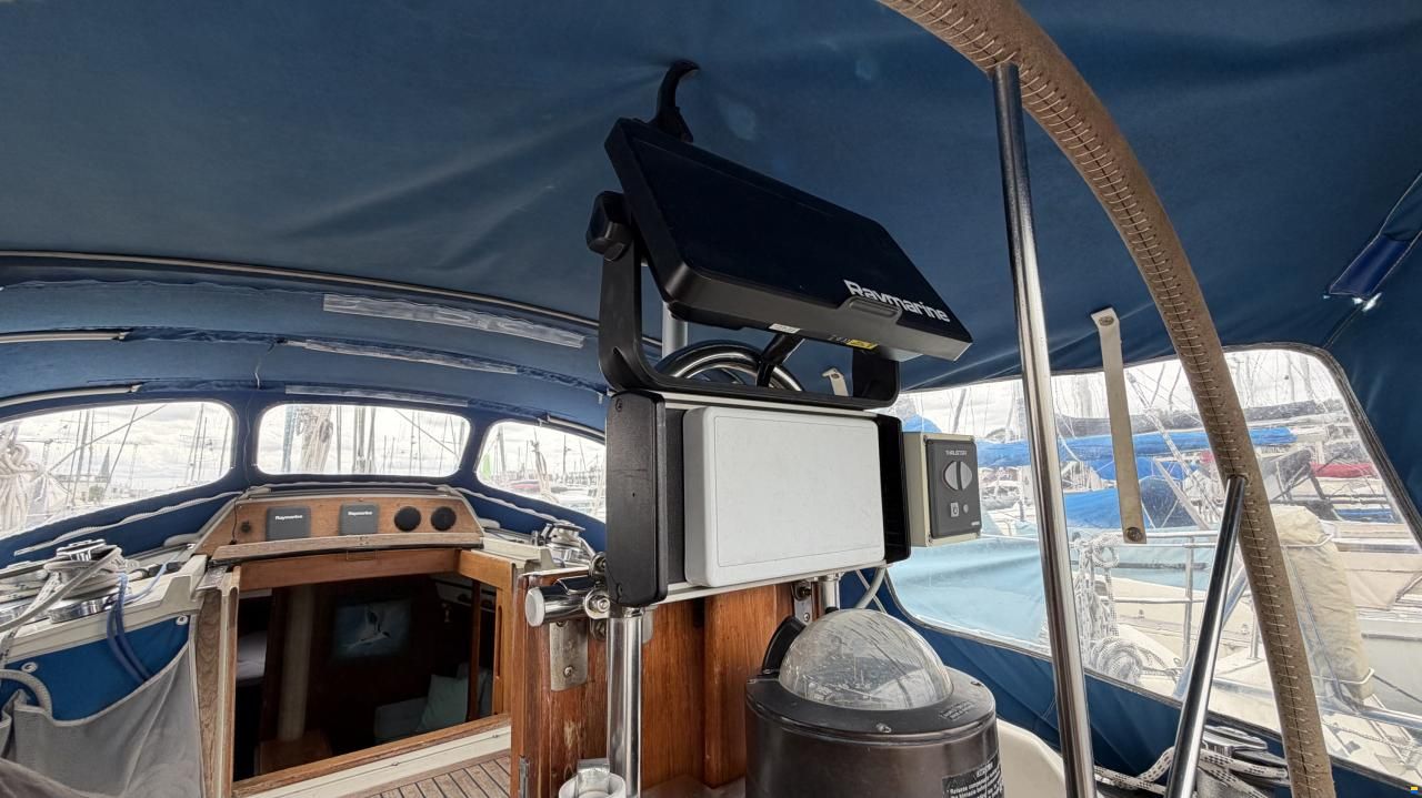 Sweden Yachts 340