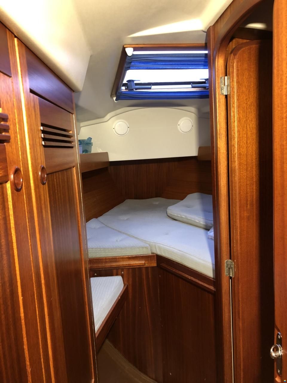 Sweden Yachts 340