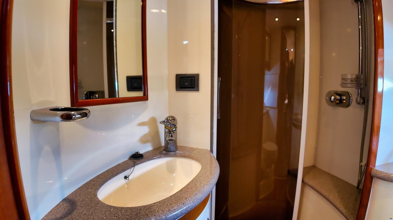 Sunseeker Camargue 50