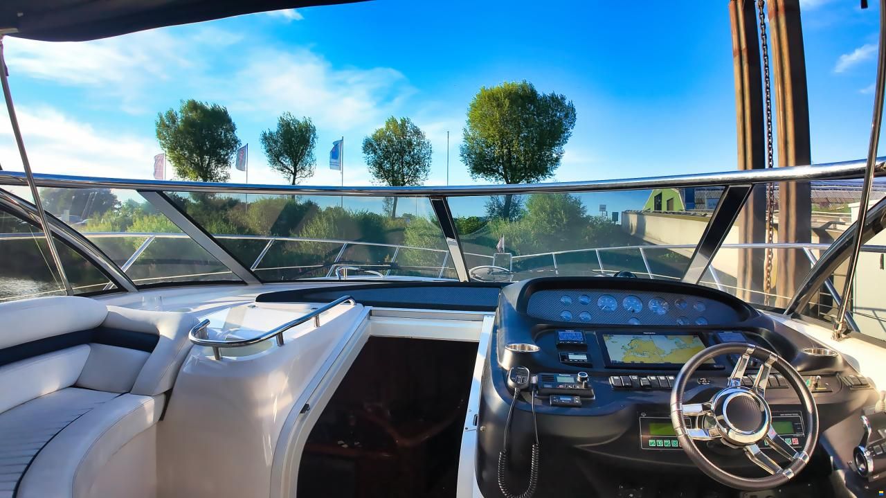 Sunseeker Camargue 50