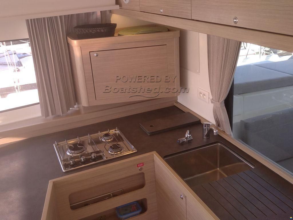 Lagoon 42