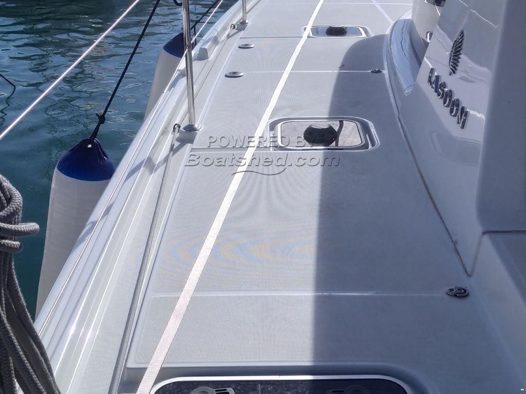 Lagoon 42