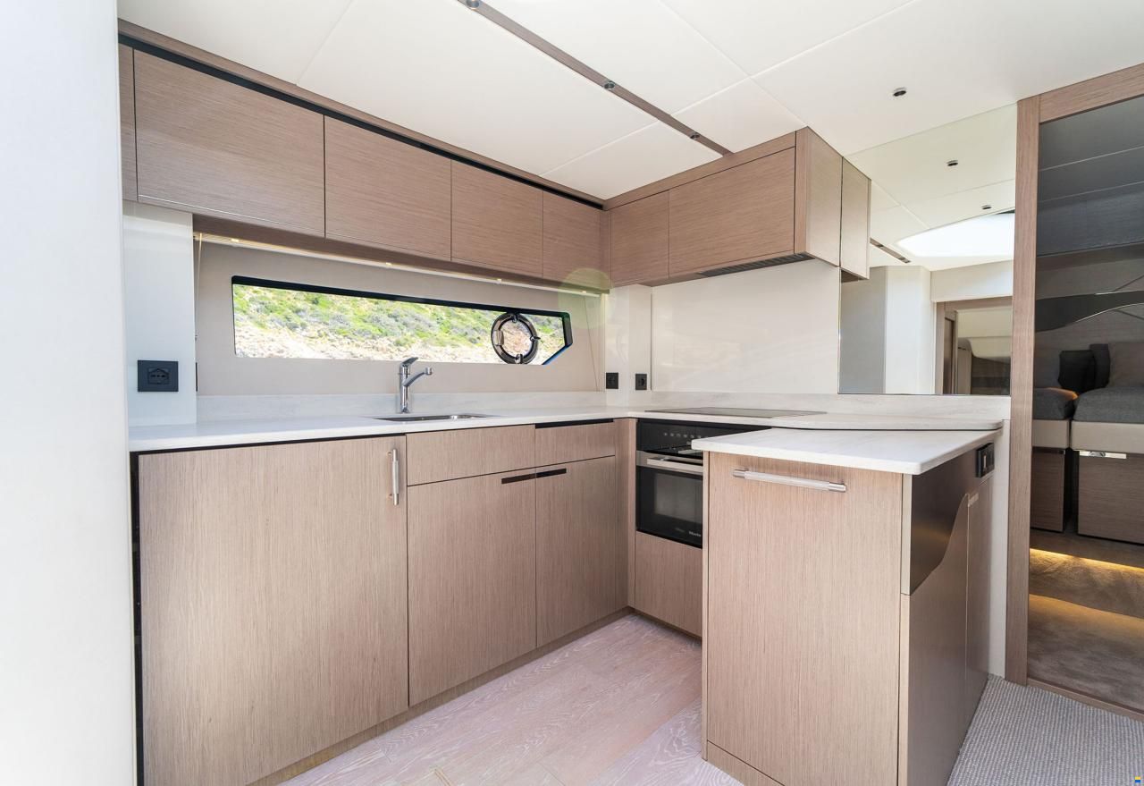 Sunseeker 55 EVO