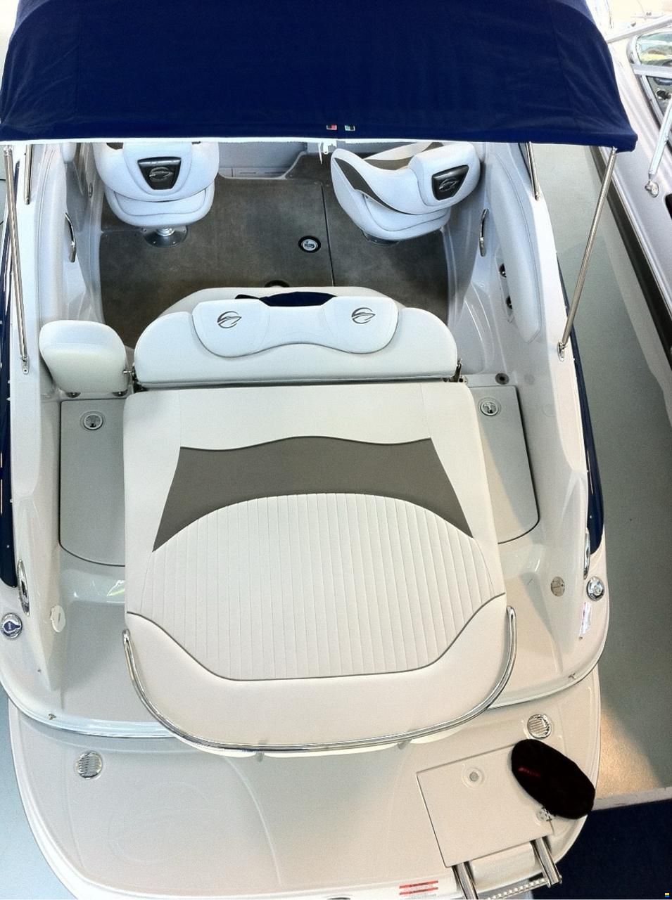 Crownline 266 SC Cuddy Cruser