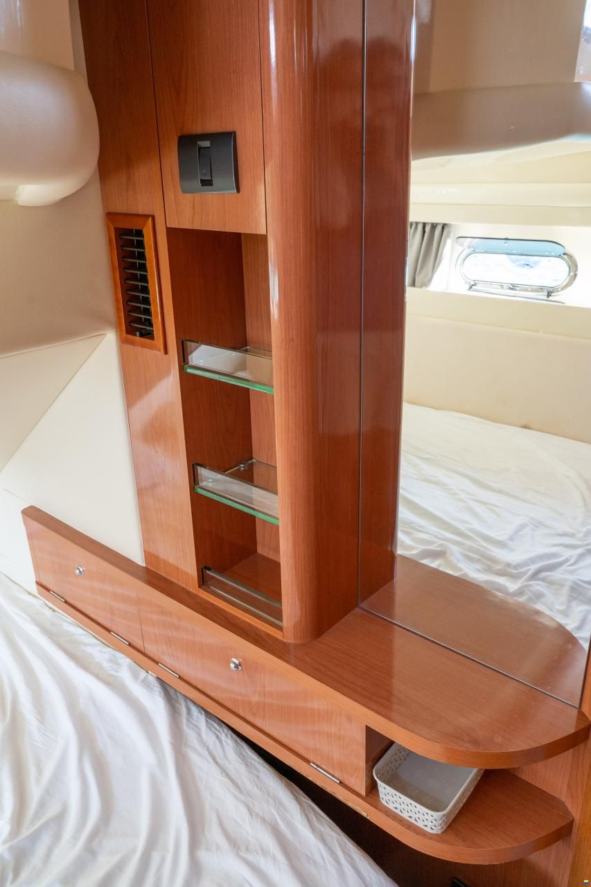 Sealine 42.5 Fly