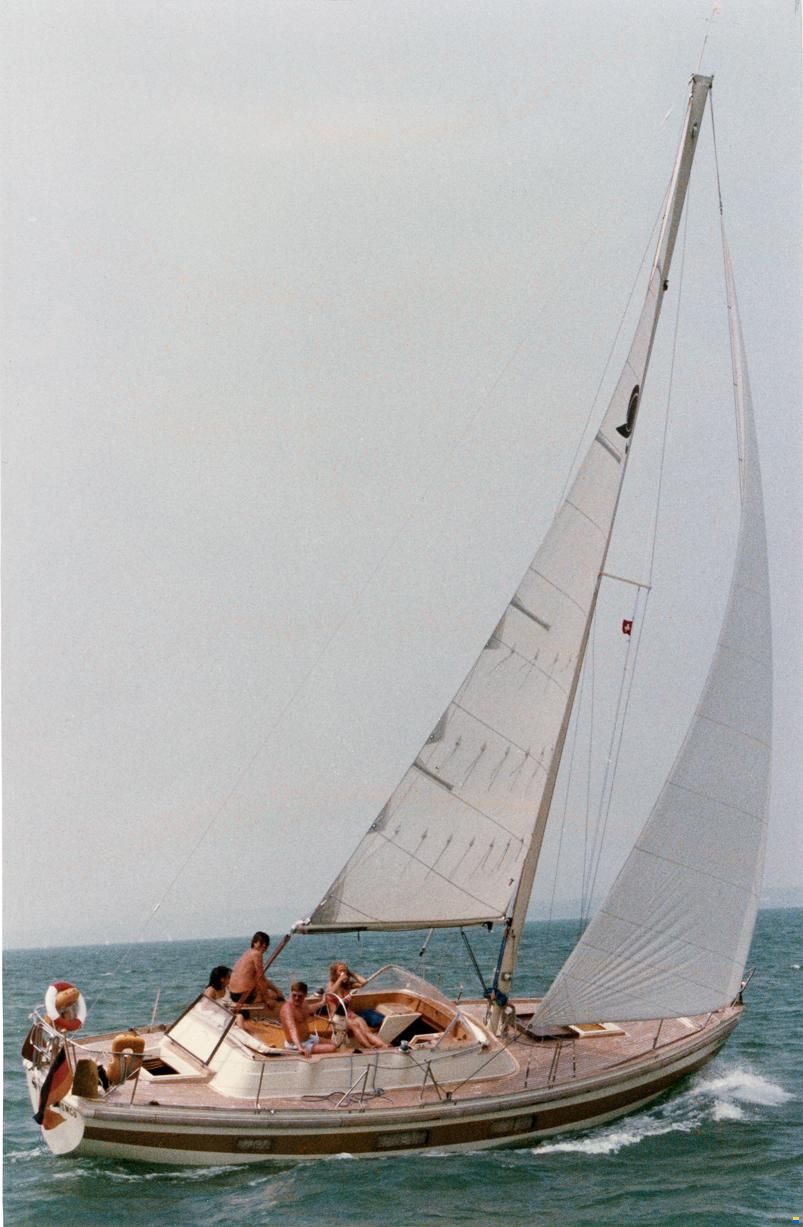 Playvisa Coronado 35