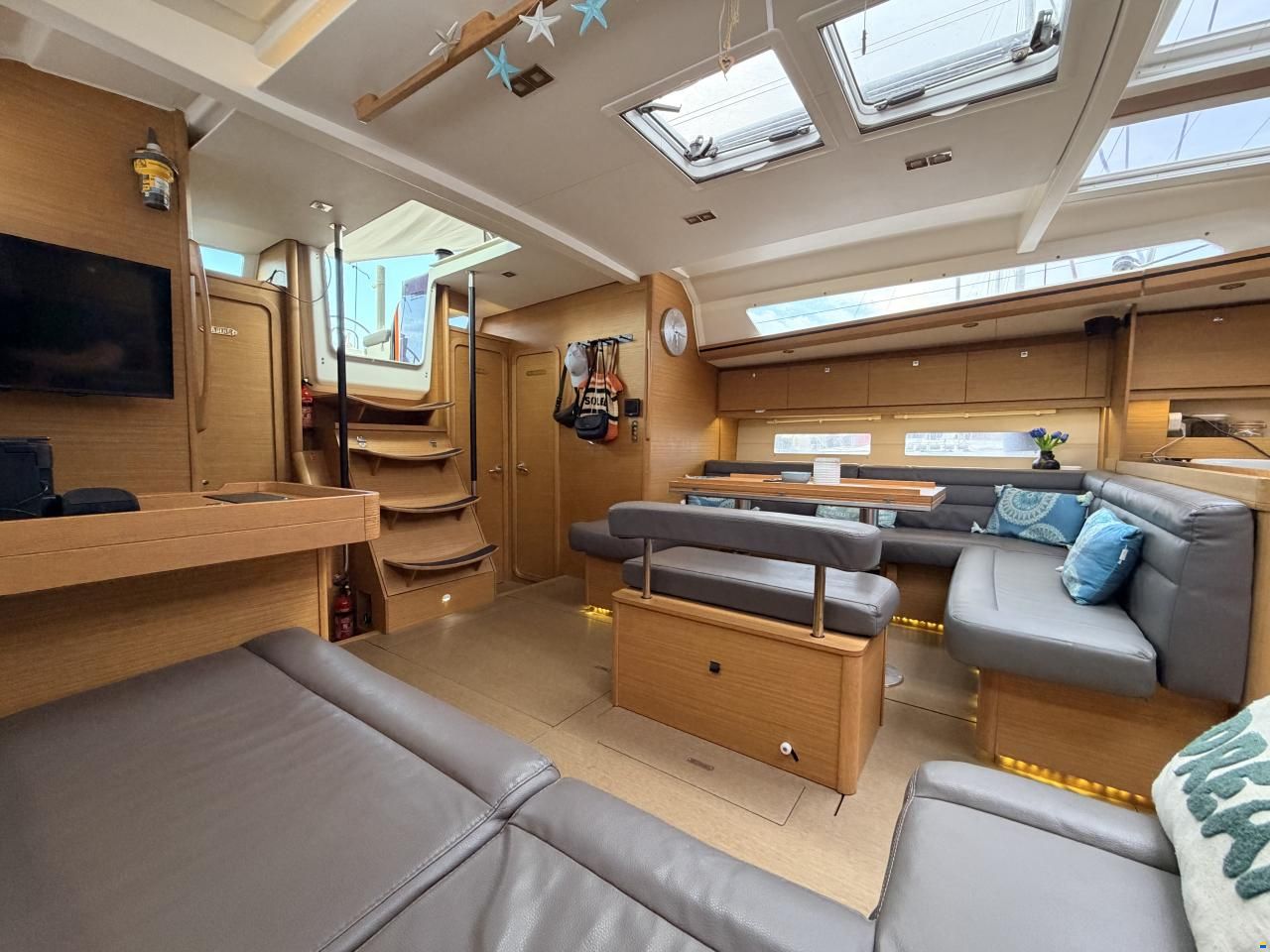 DUFOUR 560 Grand Large