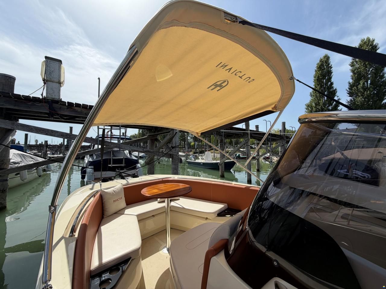 Invictus FX 240