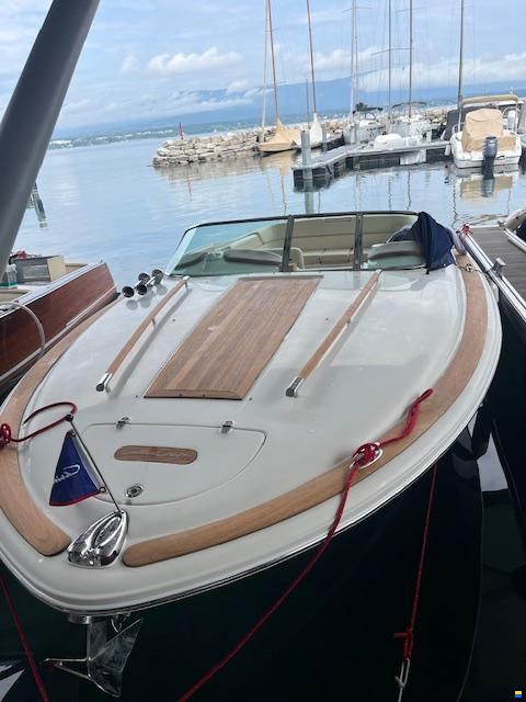 Chris Craft 28 LG Corsair